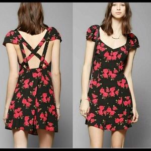 Kimchi Blue Crossback floral dress